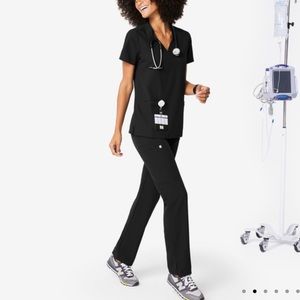 FIGS Scrub set BLACK